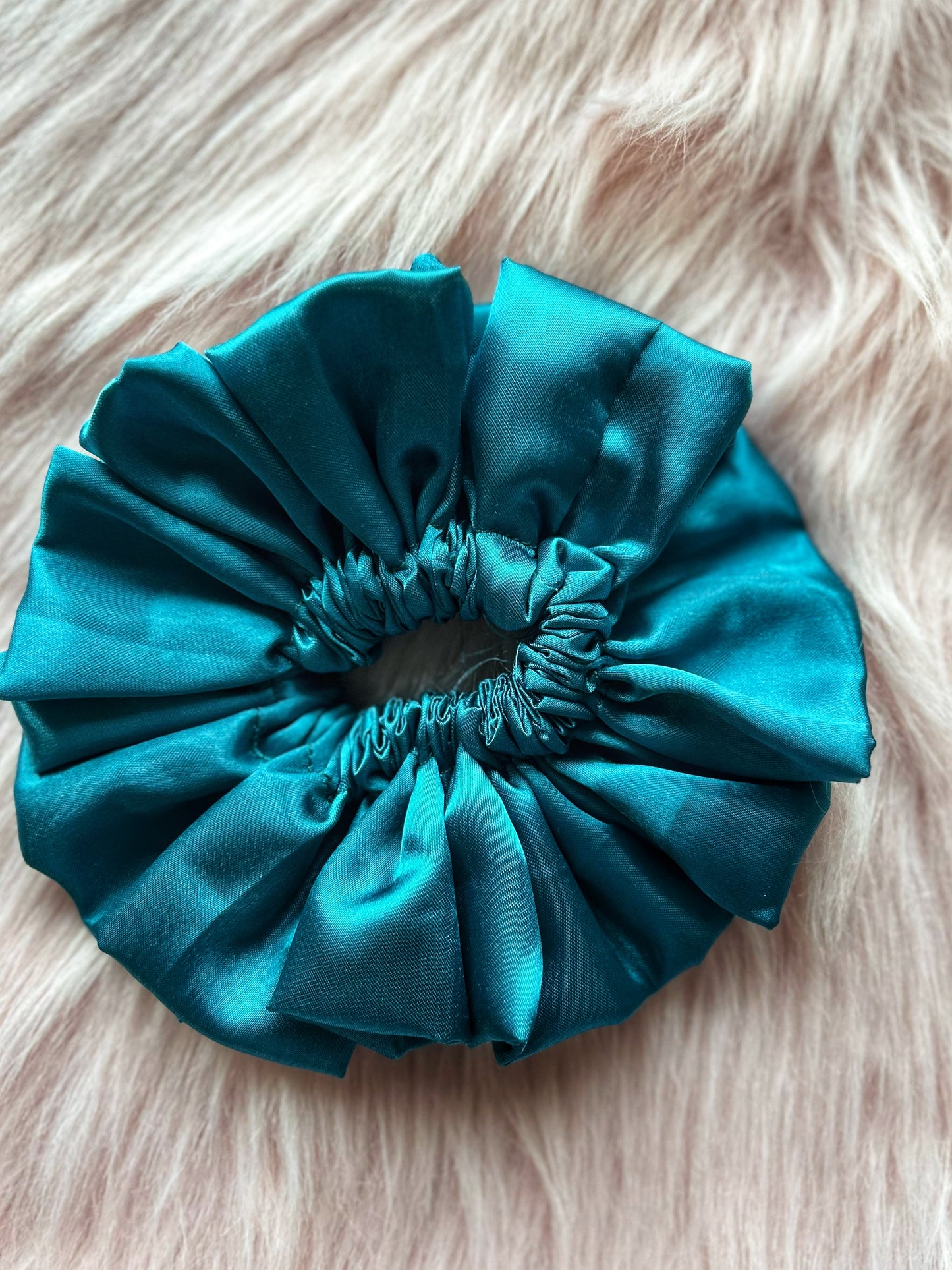 Satin Luxe Scrunchie –Teel Green